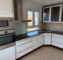 3-Zimmer-Wohnung (81 m²) mit Einbauküche in ruhigem 3-Fam.Haus - Stuttgart Zuffenhausen