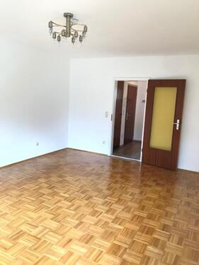 Foto - Etagenwohnung in Neutraubling zur Miete