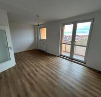 Genau das Richtige! Frisch renovierte 3-Zimmer-Wohnung mit großem Balkon! - Magdeburg Ottersleben