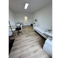 Vollmöblierte 1 Zimmerwohnung direkt am Kanal - Buckenhof