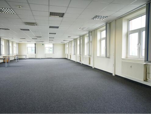 Foto - Frisch renovierte Bürofläche von 245 m² inklusive Teeküche zur Verfügung *DIREKT VOM EIGENTÜMER*
