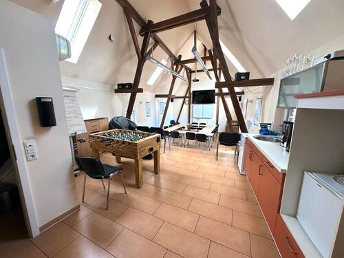 Foto - Attraktive Büro- und Lagerfläche mit 5 Kfz-Stellplätzen