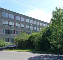 135 qm Atelier-Bürofläche - Stoltenhäger Straße, Grimmen