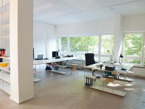 Foto - Sehr schöne Büroplätze in sonniger Loftetage nahe Markthalle Moabit - All-in-Miete