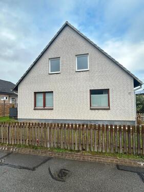 Foto - 8 Zimmer Einfamilienhaus zum Kaufen in Langenhagen