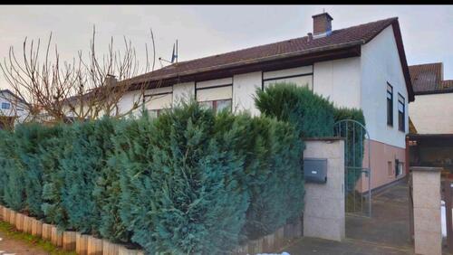 Foto - Freihstehendes Einfamilienhaus mit separater ELW