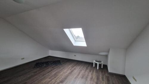 Foto - 1 Zimmer Dachgeschoßwohnung zur Miete in Aldenhoven