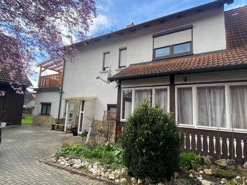 Foto - Mehrfamilienhaus, Wohnhaus in Hildburghausen