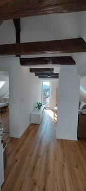 Foto - Möblierte DG-Wohnung (2-Zimmer)