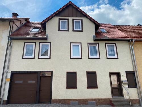 Foto - Reihenmittelhaus mit Innenhof, Doppelgarage und Werkstatt