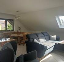 3-ZKB-Dachgeschosswohnung mit Balkon, Stellplatz, Keller zu vermieten - Oestrich-Winkel