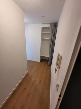 Foto - 1 Zimmer Dachgeschoßwohnung zur Miete in Leverkusen