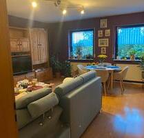 Helle gemütliche 3 Zimmer, Küche, Bad Wohnung mit Balkon - Sulzbach (Saar)