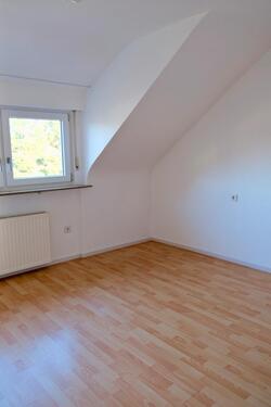 Foto - 2 Zimmer Dachgeschoßwohnung zur Miete in Stuttgart