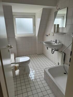 Foto - 1 Zimmer Dachgeschoßwohnung zur Miete in Mettmann