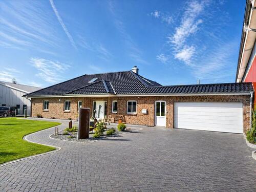 Foto - Bungalow, Haus mit Halle, Resthof, Gewerbeimmobilie, Werkstatt