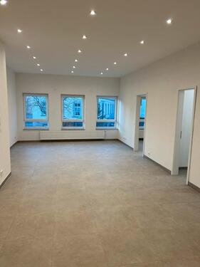 Foto - ERSTBEZUG MIT KÜCHE: 4 ZiWhg 106m² mit Balkon in 97944 Schweigern