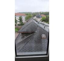 Dachgeschoss 3 Zimmer Wohnung mit Extra Küche+geräumiges Bad mit Wanne!# DD51 - Freital