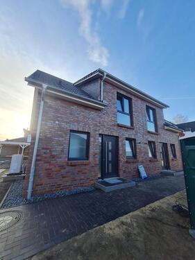 Foto - 4 Zi. 105m² DHH Kfw-55EE Erstbezug zum 01.05.2026 oder 01.04.2026