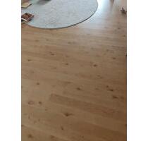 eine drei Zimmer Wohnung mit Garten Balkon und Garage - Spangenberg