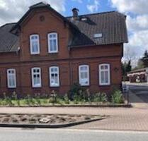 Komplett renovierte 2-Zimmer-Wohnung mit Kachelofen zu vermieten - Hohenlockstedt