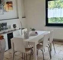 Helles, offenes Wohnen in ruhiger Sackgasse - Würselen