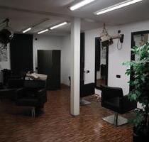 Gewerbe: Laden-GeschäftBüro (bevorzugt Friseur) - Sachsenheim
