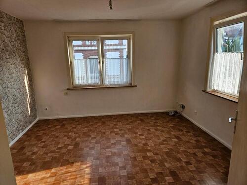 Foto - Mietwohnung, Altbau - 290,00 EUR Kaltmiete,