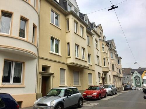 Foto - Frisch renovierte 2-Zi.-Whg. mit Dielenboden und Balkon