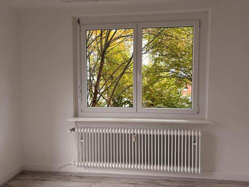 Foto - Helle 3,5 - Zimmer Wohnung mit Balkon und Garten