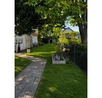 Familienidylle in Bestlage – 5 Zimmer, 300 m² Garten - Odenthal