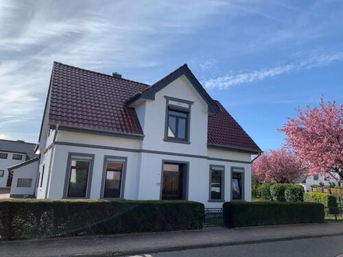 Foto - sanierte DG-Wohnung in 2-Familienhaus