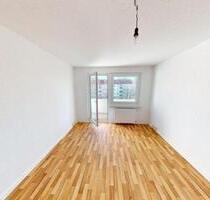 Helle 3-Raum-Wohnung mit Balkon und Tageslichtbad - Chemnitz Kapellenberg