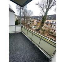 Freundliche 3,5 Raumwohnung mit Balkon und großer Essdiele - Essen Stadtbezirk III