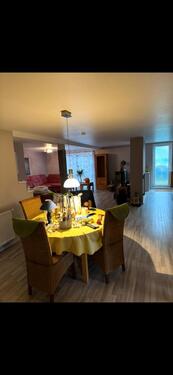 Foto - Haus, Doppelhaushälfte, Wohnung