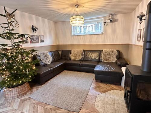 Foto - 2 Wohnhäuser, große Scheune zum ausbauen mit Garten auf 740m²