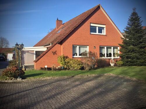 Foto - Großzügiges Einfamilienhaus auf großem Grundstück von Privat