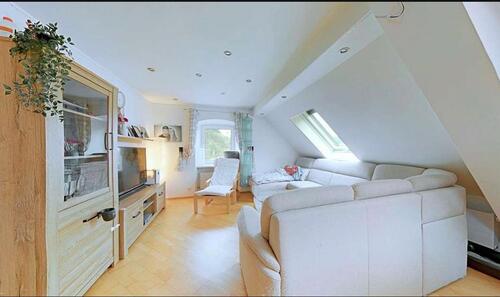 Foto - 4-Zimmer DG - 1.100,00&nbsp;EUR Kaltmiete, ca.&nbsp; 132,00&nbsp;m&sup2;
