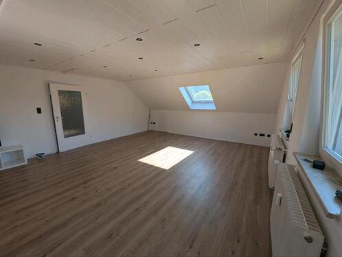 Foto - Charmante 2-Zimmer-Dachgeschosswohnung