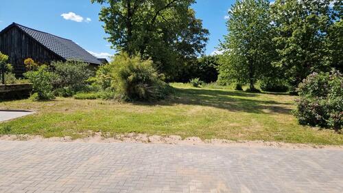 Foto - Haus mit Potential und großem Grundstück