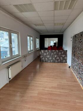 Foto - Büroraum zu vermieten - 550,00&nbsp;EUR Kaltmiete, ca.&nbsp; 30,00&nbsp;m&sup2;