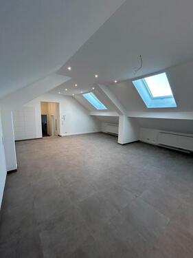 Foto - ERSTBEZUG mit Küche: 2 Zi Wohnung 85m² 97944 Boxberg - Schweigern