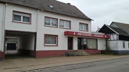 Foto - Ladengeschäft mit Wohnmöglichkeiten