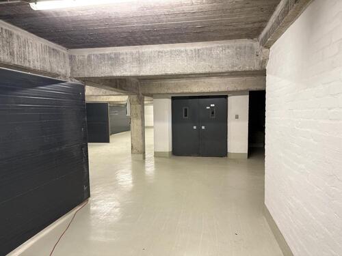 Foto - Lagerhalle im Keller 60m² per Lastenaufzug erreichbar in Wülfel