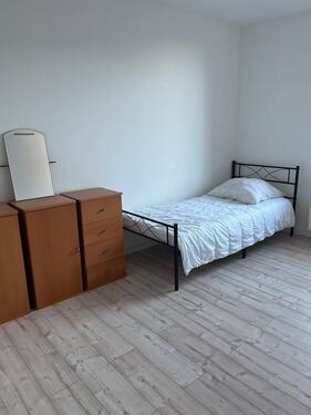 Foto - Monteurwohnung Handwerkerunterkunft – 140 m² – 15 €BettNacht