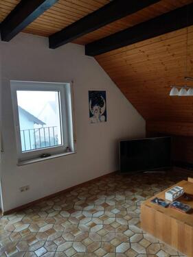Foto - 3 Zimmer Dachgeschoßwohnung zur Miete in Bodenheim