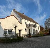 Gepflegtes Einfamilienhaus mit Einliegerwohnung (von privat) - Bad Sassendorf