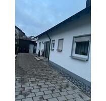 Gepflegte 4 Zimmerwohnung DG Wohnung mit Balkon - Römerstein