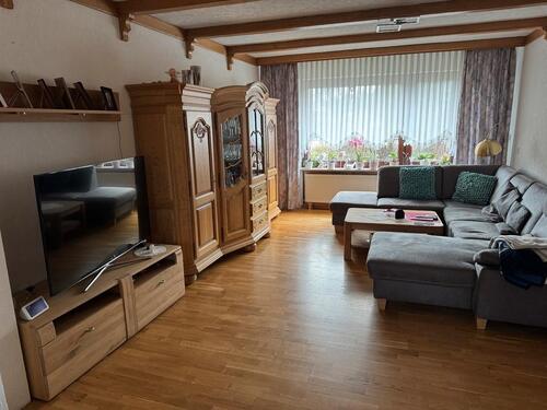 Foto - Doppelhaushälfte mit Wintergarten und Garage