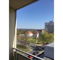 Hoch hinaus, genießen Sie den Blick aus der 5. Etage, Haus mit Aufzug, Rufen Sie an ..0160 90540059 - Dresden Leuben